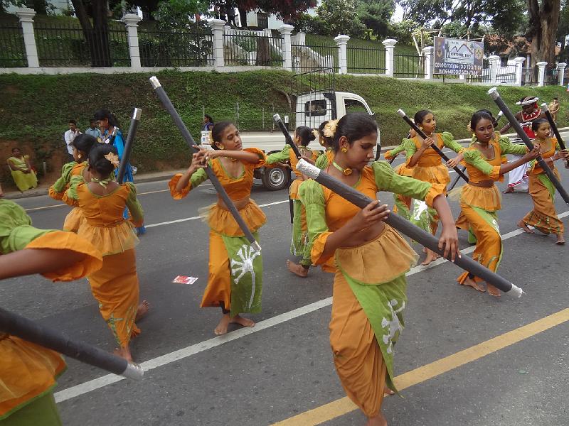 DSC03330.JPG - Sep 8-12, 2014 街頭遊行 (斯里蘭卡，可倫坡) [Parade, Colombo, Sri Lanka]-149